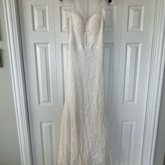 NEW wedding dress. With tags. - Picture 7 of 7